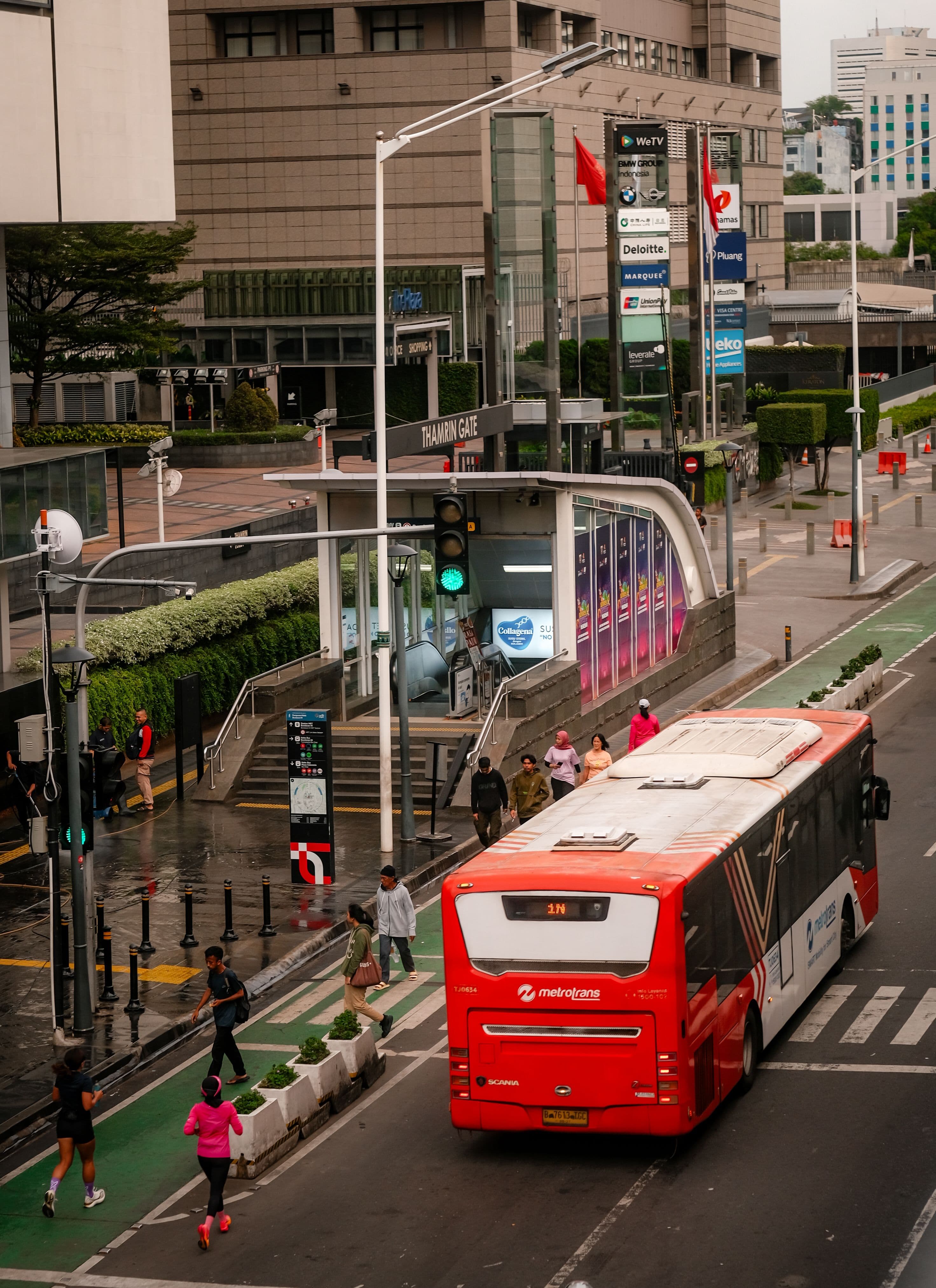 Jakarta bus systems